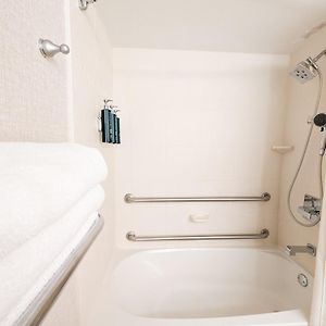 Queen Room Roll Shower Disability or Hearing Accessible Non Smoking